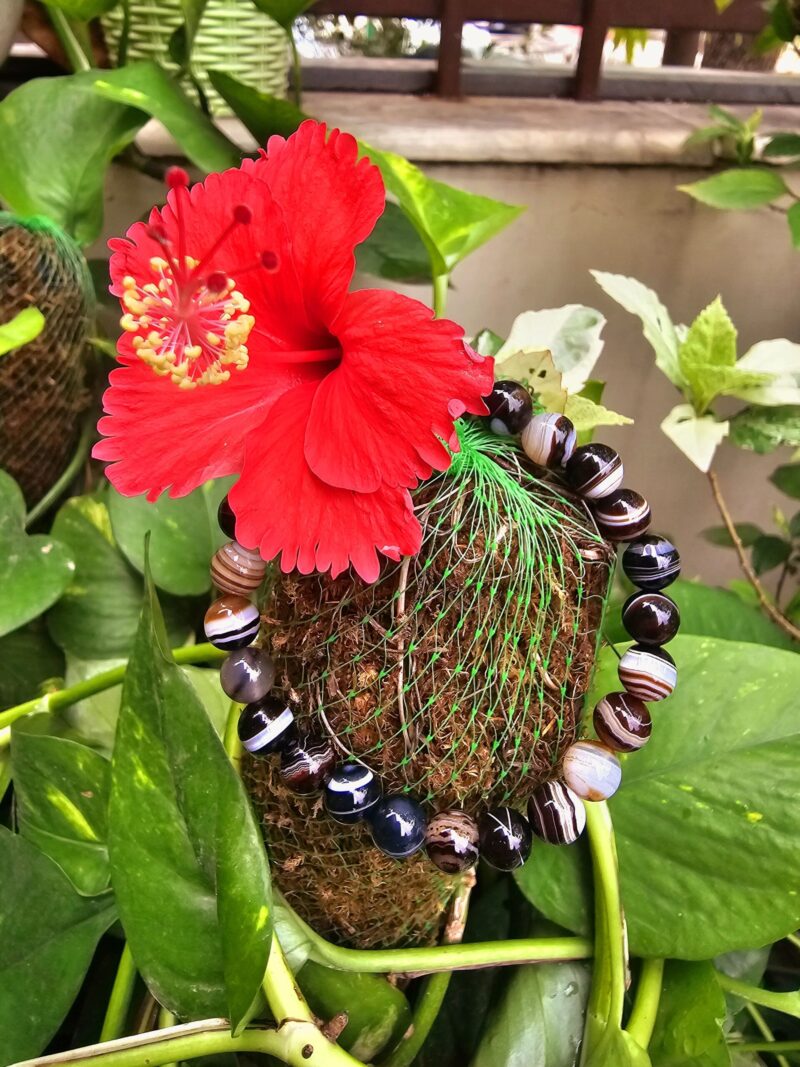 Sulemani Hakik Bracelet Black Banded Agate - Image 4