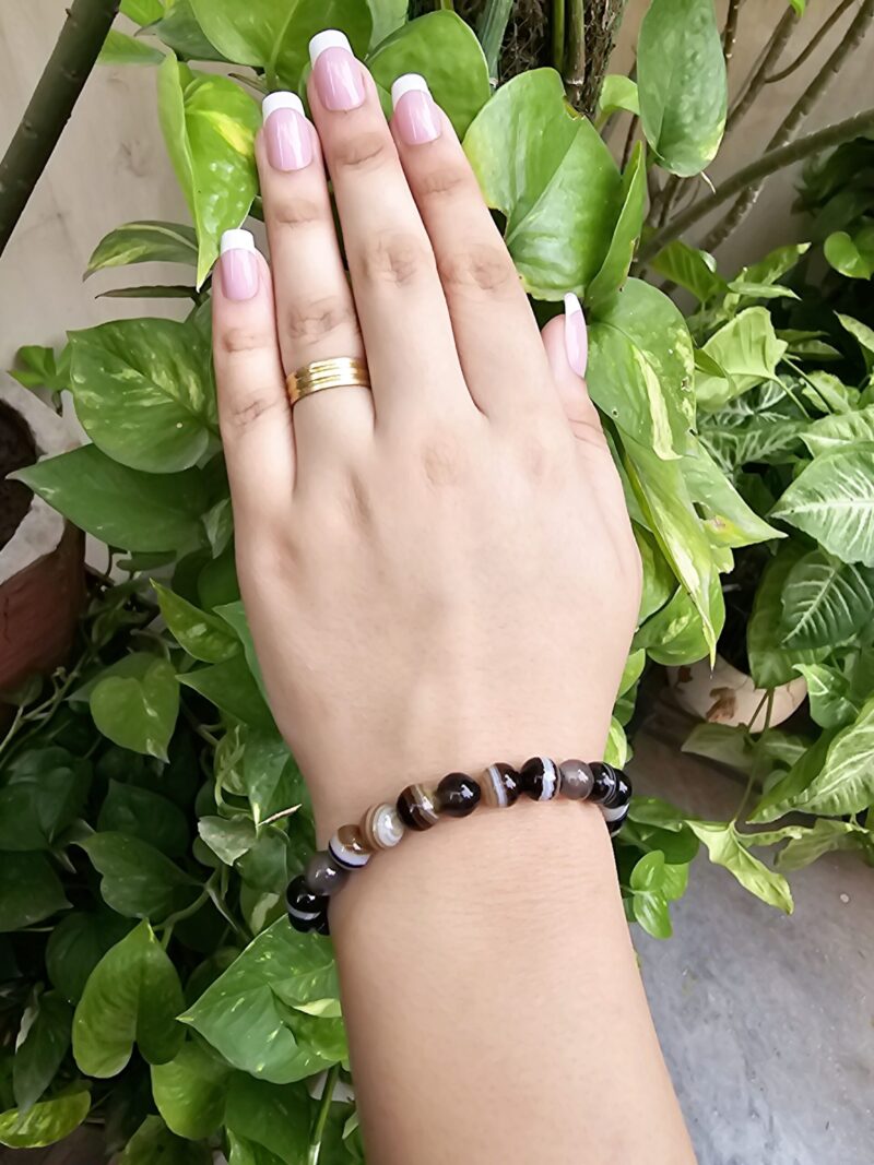 Sulemani Hakik Bracelet Black Banded Agate - Image 3